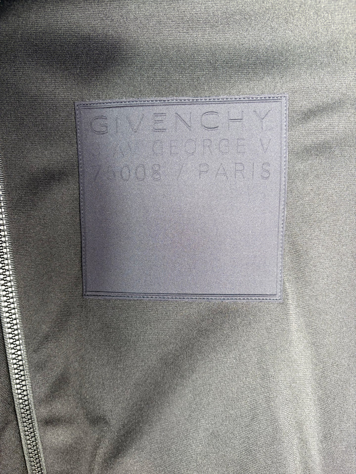 Givenchy Trainingsjacke Brusttaschendetail mit Logo-Prägung