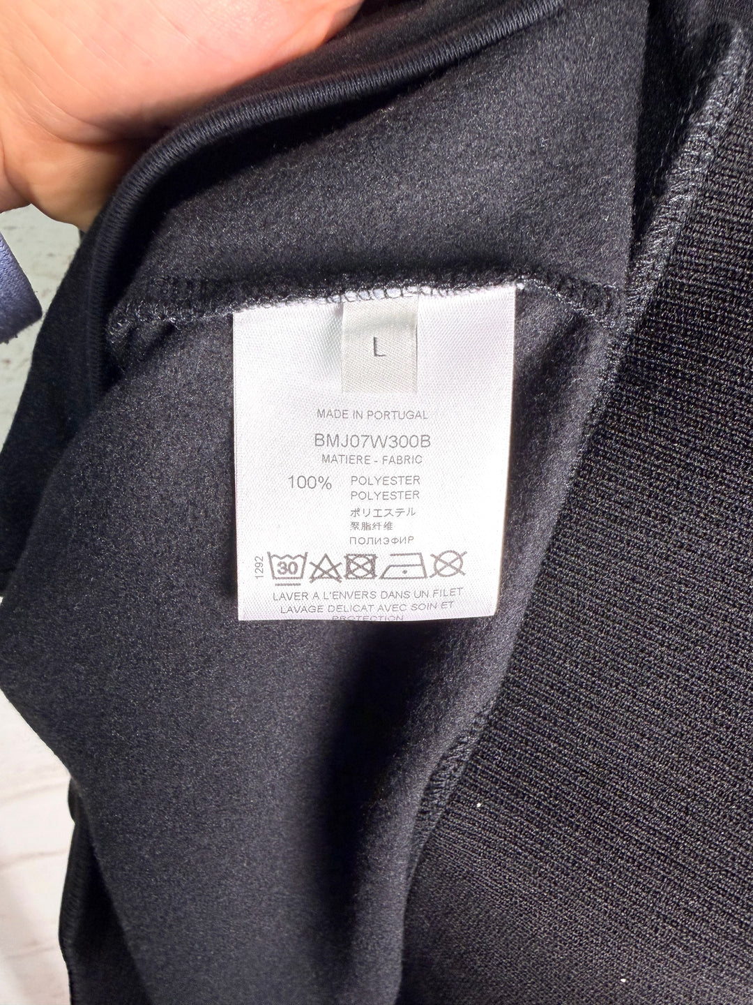 Givenchy Trainingsjacke Materialzusammensetzung und Größenetikett L